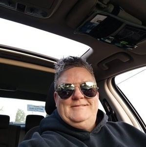 Meet your Posher, Stefanie